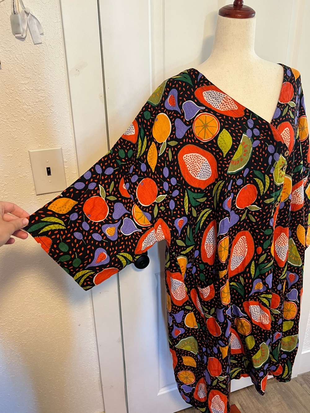 Gudrun Sjöden Abstract Fruit Print 100% Linen Pocket Dress - Picture 3 of 8